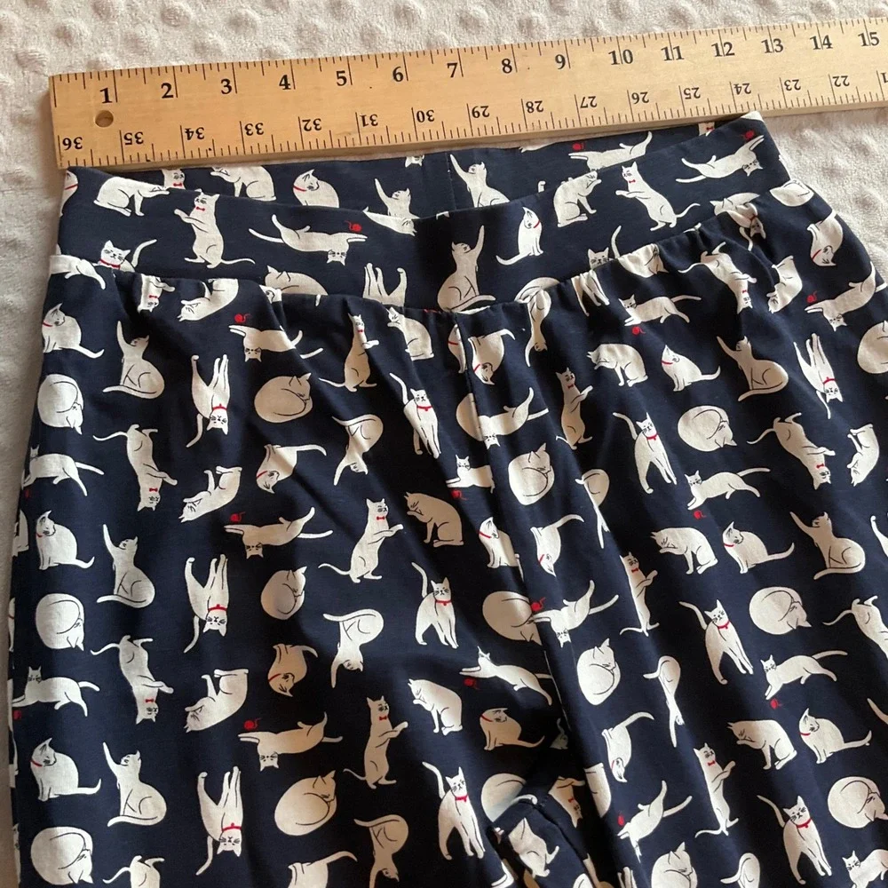 Woman's Pajama Set Women‎ Size 10 Navy Blue Cat Print 100% Cotton Long Sleeve